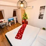 Center Апартаменты *