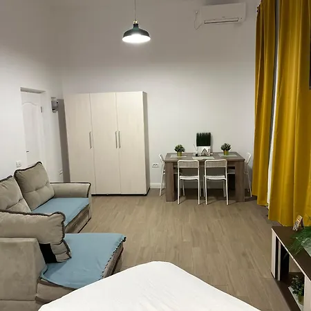 Center *