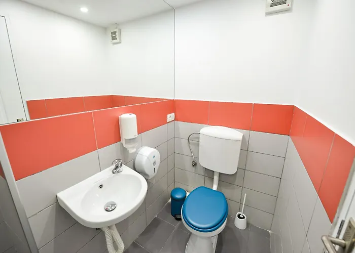 Center * 布加勒斯特